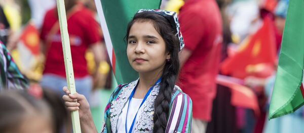 Открытие международного этнокарнавала Иссык-Куль собирает друзей — 2017 в Бишкеке - Sputnik Кыргызстан