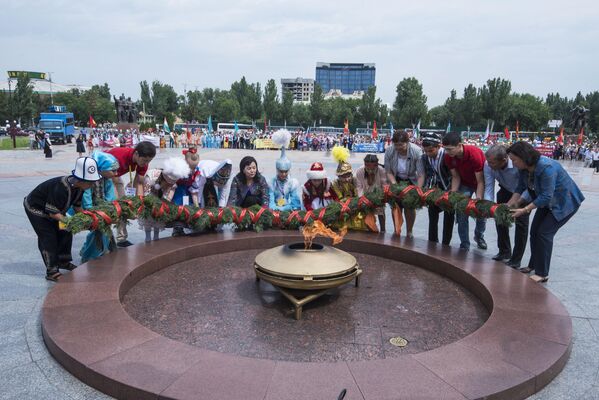 Открытие международного этнокарнавала Иссык-Куль собирает друзей — 2017 в Бишкеке - Sputnik Кыргызстан