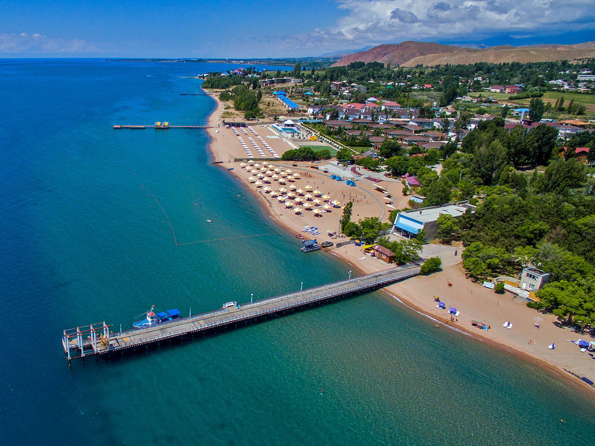 Иссык-Куль вошел в топ-5 курортов СНГ для летнего отдыха
