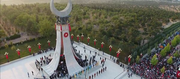 Открытие паямтника жертвам попытки переворота в Турции - Sputnik Кыргызстан