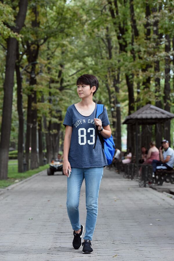 Футболистка сборной Кыргызстана и мастер спорта КР Айдана Оторбаева - Sputnik Кыргызстан