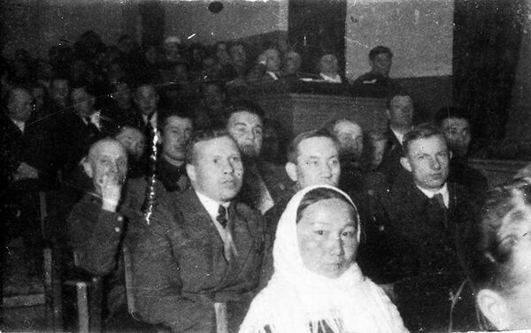 Заседание Верховного Совета Киргизской ССР в 1939 году - Sputnik Кыргызстан