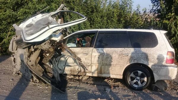 Таш-Көмүр шаарында оор жүк ташуучу МАN унаасы менен Honda Stepwgn жана Honda Odyssey унаалары кагышкан - Sputnik Кыргызстан