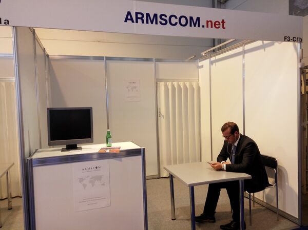Стенд эстонской компании Armscom из Тарту - Sputnik Кыргызстан