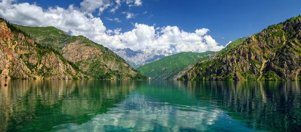 Укмуш кооз экен, кеттик!  Жалал-Абаддагы эс алуучу мыкты делген  10 жай - Sputnik Кыргызстан
