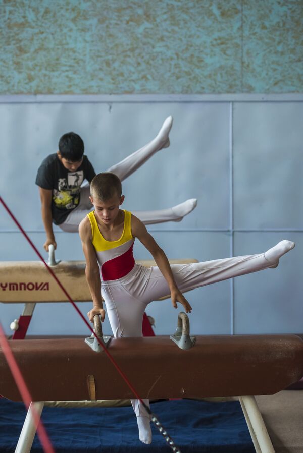 Специализированный зал для спортивной гимнастики в РУОР - Sputnik Кыргызстан