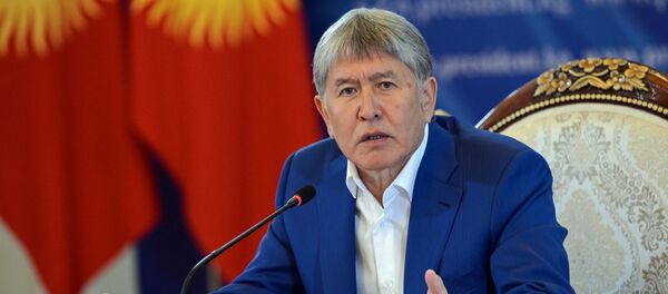 Архивное фото президента Кыргызстана Алмазбека Атамбаева Архивное фото президента Кыргызстана Алмазбека Атамбаева - Sputnik Кыргызстан