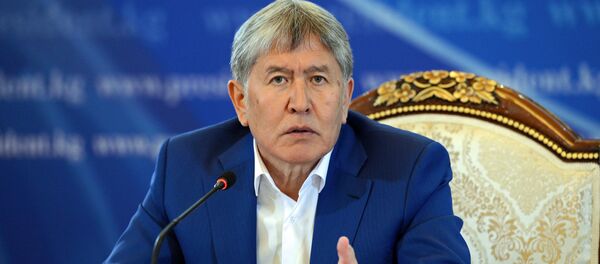 Летняя пресс-конференция Алмазбека Атамбаева в Чолпон-Ате - Sputnik Кыргызстан