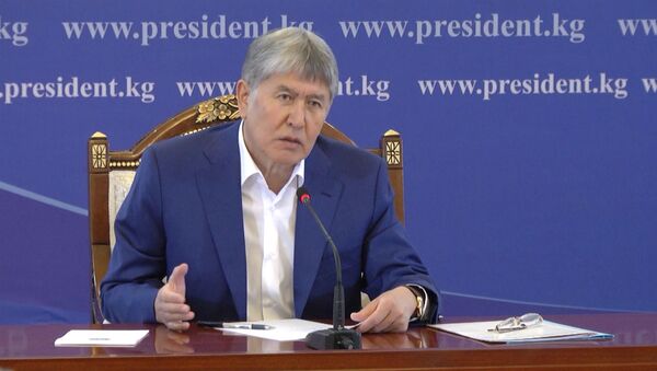Госдеп подталкивал Узбекистан к конфликту с Кыргызстаном — Атамбаев - Sputnik Кыргызстан