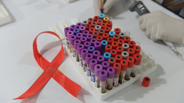 Пробирки с образцами крови для анализа на ВИЧ. Архивное фото - Sputnik Кыргызстан