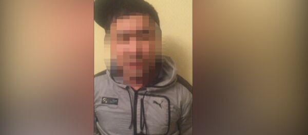 Задержан глава ОПГ, подозреваемый в разбое и ограблениях в Бишкеке — видео Задержан глава ОПГ, подозреваемый в разбое и ограблениях в Бишкеке — видео - Sputnik Кыргызстан