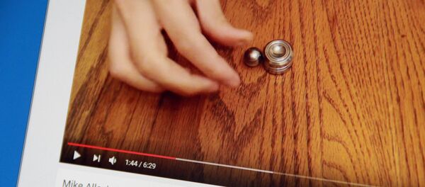 Снимок с видеохостинга Youtube канала Spin Space. Ручной гаджет orbiter - Sputnik Кыргызстан