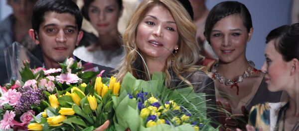 Показ GULI, авторского бренда Гульнары Каримовой, на Неделе моды Merсedes-Benz Fashion Week - Sputnik Кыргызстан