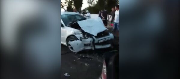 Жесткое ДТП на Иссык-Куле — погиб парень. Видео очевидца - Sputnik Кыргызстан