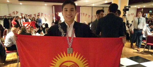 Ученик образовательного учреждения Сапат Даян Мэлисов - Sputnik Кыргызстан