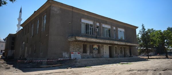 Состояние здания бывшего кинотеатра Иссык-Куль в Бишкеке - Sputnik Кыргызстан