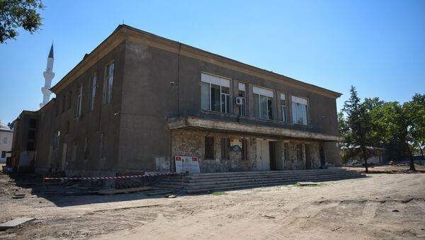 Состояние здания бывшего кинотеатра Иссык-Куль в Бишкеке - Sputnik Кыргызстан