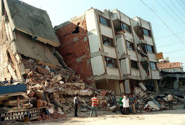 Измитское землетрясение - Sputnik Кыргызстан