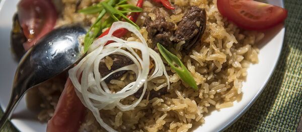 Как приготовить плов — рецепт от Sputnik Как приготовить плов — рецепт от Sputnik - Sputnik Кыргызстан