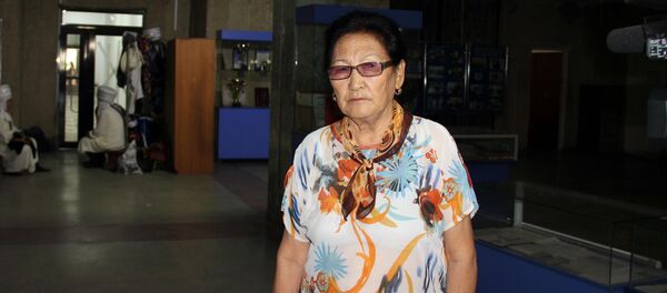 Этнограф Айымкан Жаманкулованын архивдик сүрөтү - Sputnik Кыргызстан