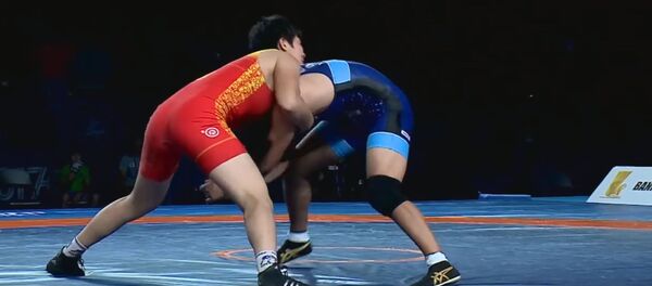 Схватка дня — видео поединка Айпери Медет кызы на ЧМ опубликовали в Сети Схватка дня — видео поединка Айпери Медет кызы на ЧМ опубликовали в Сети - Sputnik Кыргызстан