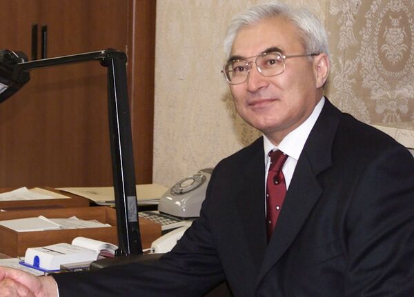 Государственный деятель, экс-премьер-министр КР Амангелди Муралиев - Sputnik Кыргызстан