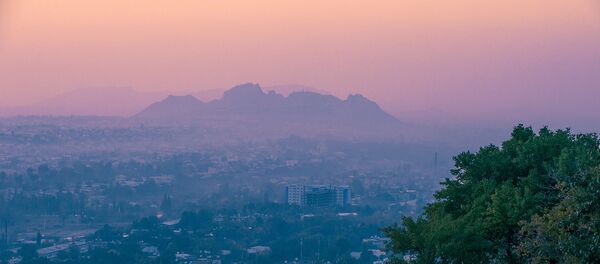 Летний отдых в Оше: загадочные пещеры, смертоносный пик и древние развалины - Sputnik Кыргызстан