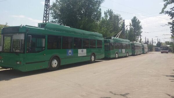 Забастовка водителей троллейбусов в Оше - Sputnik Кыргызстан