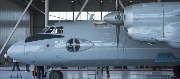 Церемония передачи Россией Кыргызстану двух военно-транспортных самолетов АН-26 и авиационной технико-эксплуатационной части (АТЭЧ) - Sputnik Кыргызстан