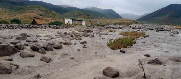 Последствия ливневых дождей в Ысык-Ате Последствия ливневых дождей в Ысык-Ате - Sputnik Кыргызстан