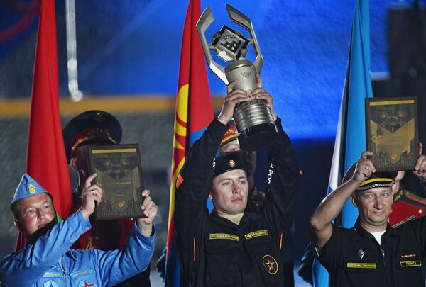 Финал конкурса Танковый биатлон 2017 - Sputnik Кыргызстан