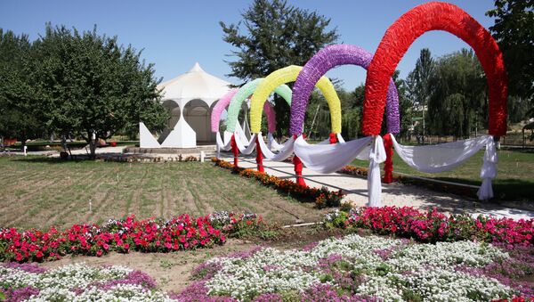 Открытие парка любви в городе Ош - Sputnik Кыргызстан