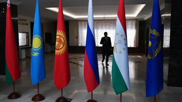 Флаги стран ОДКБ. Архивное фото - Sputnik Кыргызстан