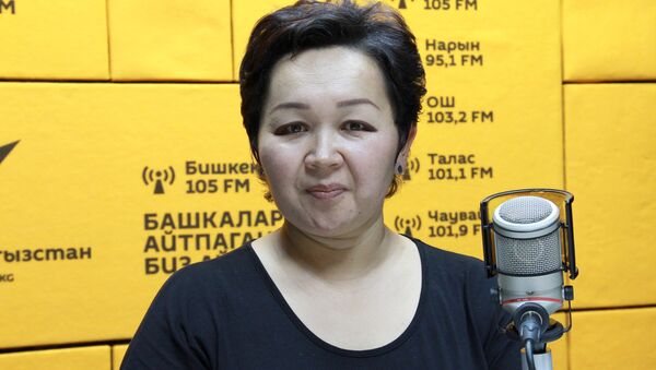 Билим берүү жана илим министрлигинин өкүлү Назгүл Мусаева - Sputnik Кыргызстан
