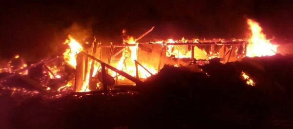 Пожар в жилом доме в селе Терек- Сай Чаткальского района Джалал-Абадской области Пожар в жилом доме в селе Терек- Сай Чаткальского района Джалал-Абадской области - Sputnik Кыргызстан