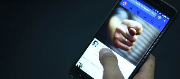 Этикет общения в социальных сетях Этикет общения в социальных сетях - Sputnik Кыргызстан