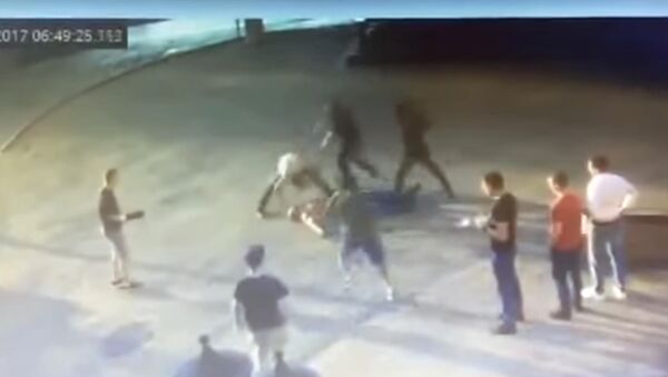 Жестокое убийство чемпиона мира по пауэрлифтингу попало на видео - Sputnik Кыргызстан