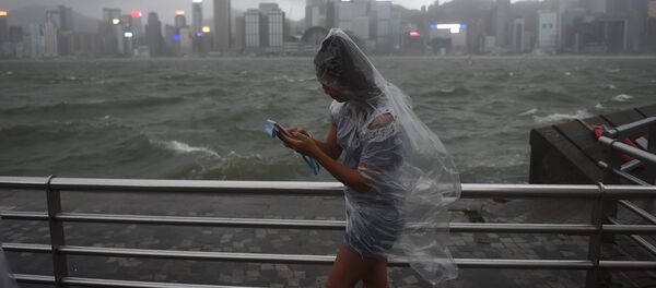 Кытайдын түштүк тарабындагы Гуандун провинциясында тайфун болуп имараттар кыйроого учурады - Sputnik Кыргызстан