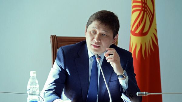 Өкмөттүн аппарат жетекчиси Сапар Исаковдун архивдик сүрөтү - Sputnik Кыргызстан