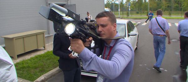 Концерн Калашников на форуме Армия-2017 продемонстрировал противодронное ружье REX-1 Концерн Калашников на форуме Армия-2017 продемонстрировал противодронное ружье REX-1 - Sputnik Кыргызстан