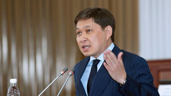 Мурунку премьер-министр Сапар Исаковдун архивдик сүрөтү - Sputnik Кыргызстан