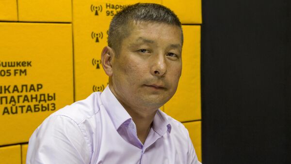 Заместитель генерального секретаря Федерации футбола КР Нурдин Букуев - Sputnik Кыргызстан