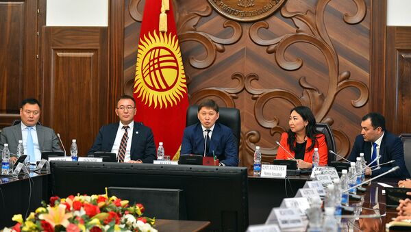Первое рабочее совещание с участием членов Правительства КР и руководителей государственных органов страны - Sputnik Кыргызстан