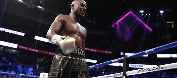 Боксерский поединок между Флойдом Мэйуэзером и Конором Макгрегором - Sputnik Кыргызстан