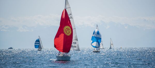 Парусники на озере Иссык-Куль. Архивное фото - Sputnik Кыргызстан