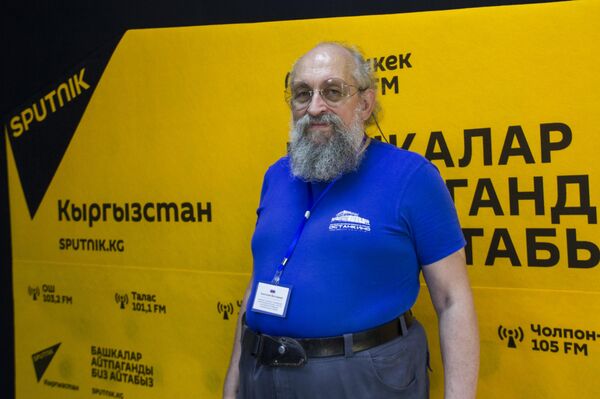 Телеведущий и журналист Анатолий Вассерман - Sputnik Кыргызстан
