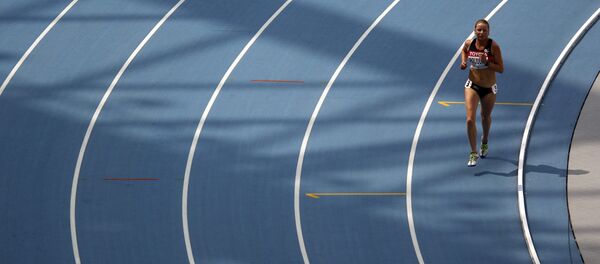 Кыргызстанская бегунья Виктория Полюдина Кыргызстанская бегунья Виктория Полюдина - Sputnik Кыргызстан