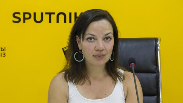 Журналист и радиоведущая Sputnik Германия Илона Пфеффер - Sputnik Кыргызстан