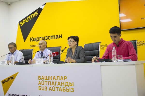 29 августа в мультимедийном пресс-центре Sputnik Кыргызстан состоялась пресс-конференция на тему Нововведения в системе образования КР в предстоящем учебном году - Sputnik Кыргызстан