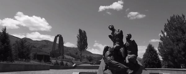 Ата-Бейиттин ыйы жана зыйнаты. 26 жыл илгери. Архивден алынган кадрлар Ата-Бейиттин ыйы жана зыйнаты. 26 жыл илгери. Архивден алынган кадрлар - Sputnik Кыргызстан